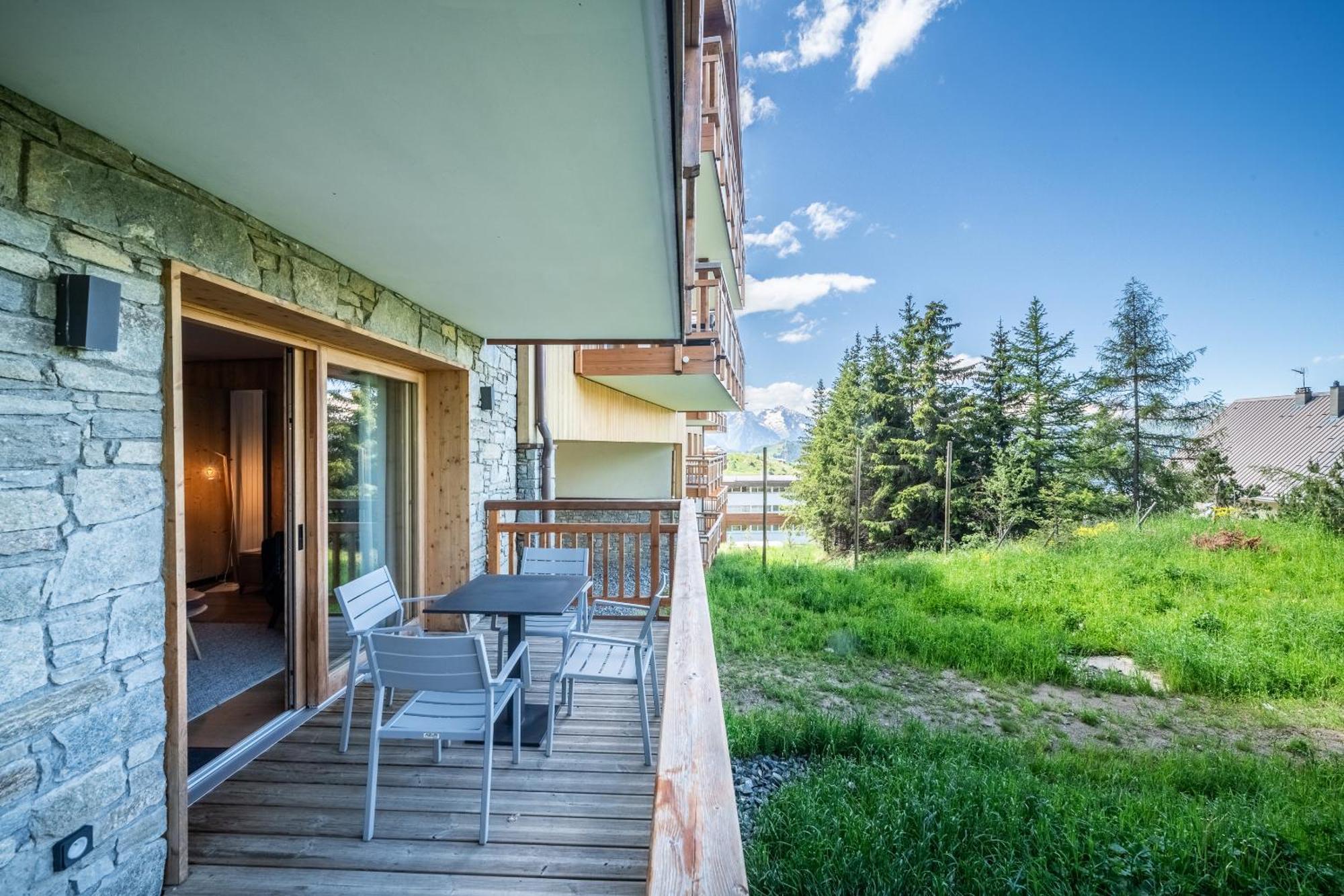 Residence Hameau De Clotaire Alpe D'Huez - By Emerald Stay Zewnętrze zdjęcie