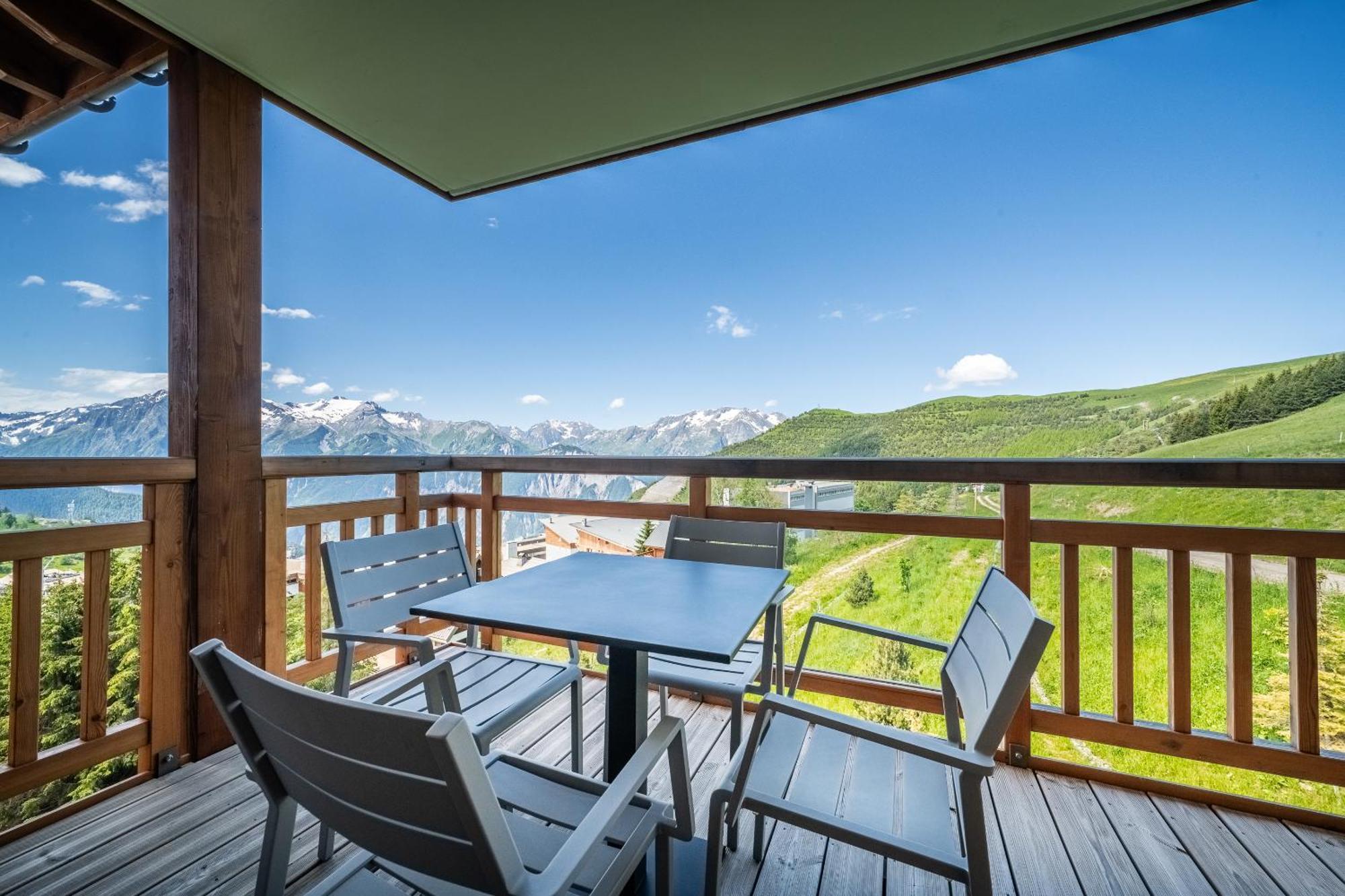 Residence Hameau De Clotaire Alpe D'Huez - By Emerald Stay Zewnętrze zdjęcie